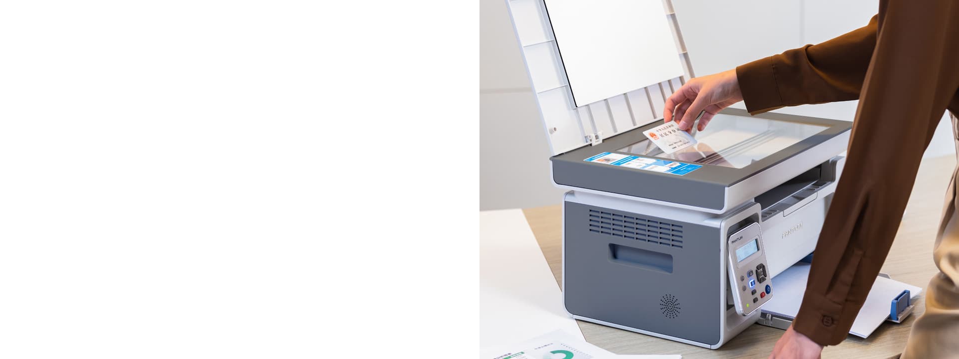 Fonctionnement pratique pour la copie recto-verso de cartes d'identité et autres documents